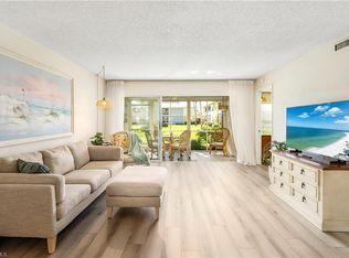 401 Charlemagne Blvd APT C112, Naples, FL 34112