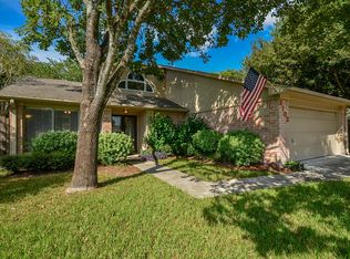 3103 Green Apple Dr, Pearland, TX 77581