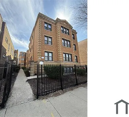 2 bed, $1,686 — Photo 2