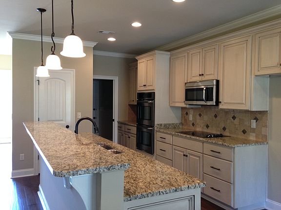 Breakfast Bar/Pendant lights