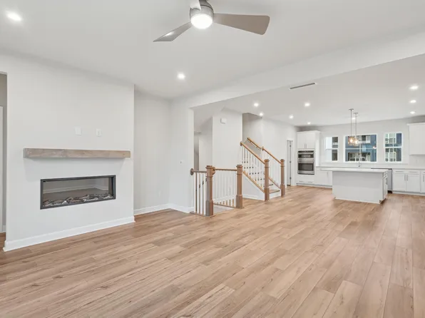 4804 Cypress Tree Ln, Raleigh, NC 27612