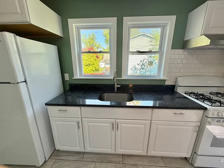 45 Woodcliff Ave — Photo 6