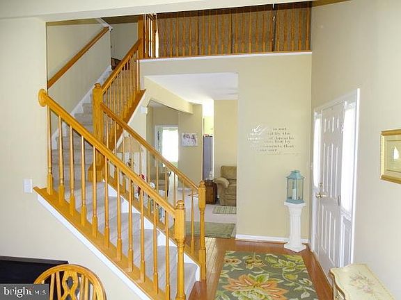 5th image of 439 Sweetman Dr