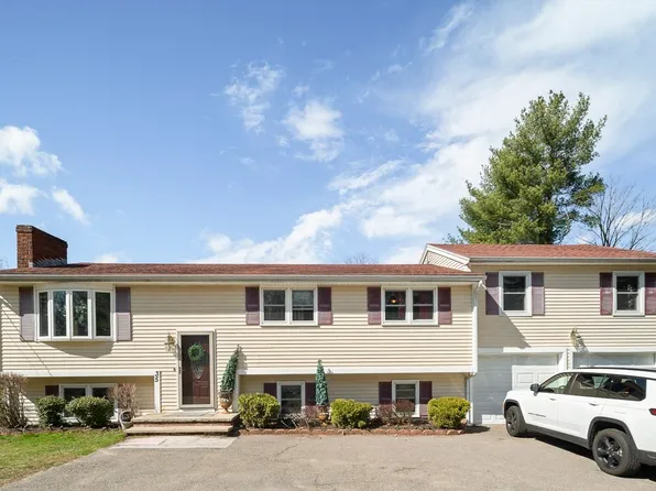 35 Hodges St, Taunton, MA 02780