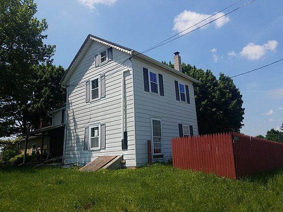 2nd image of 3211 Pheasant Dr