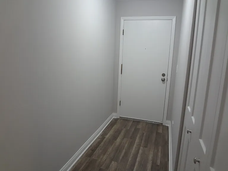 1104 Castilian Ct #210 — Photo 4