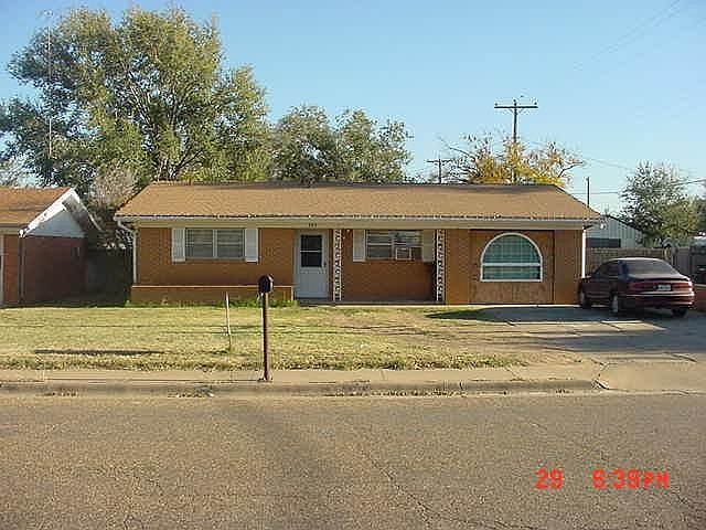 1st image of 303 W 7th St