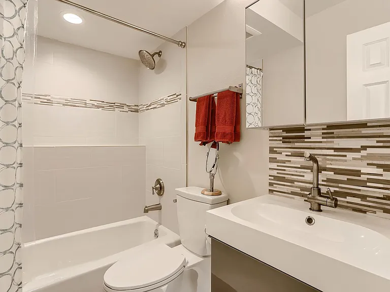 4418 Driftwood Pl — Photo 22