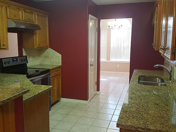 2nd image of 3009 Chapel Creek Dr