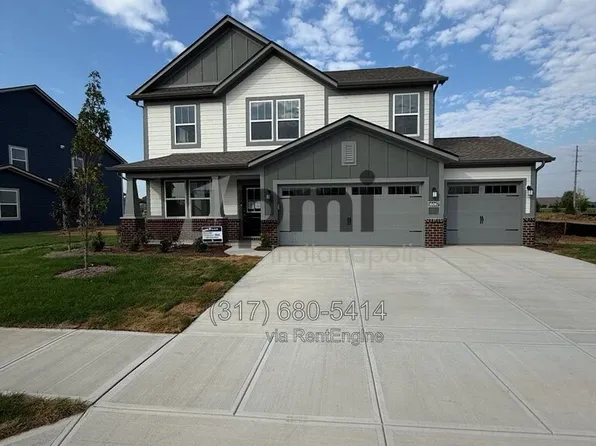 16067 Cloud Nine Dr, Noblesville, IN