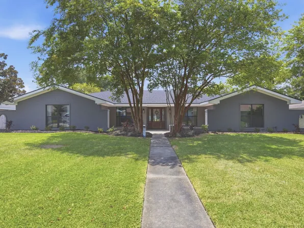 215 Orchard Dr, Lake Charles, LA 70605