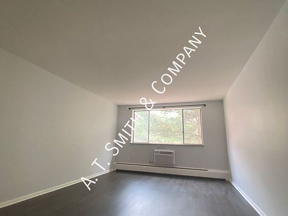 5th image of 1130 10th St APT 206
