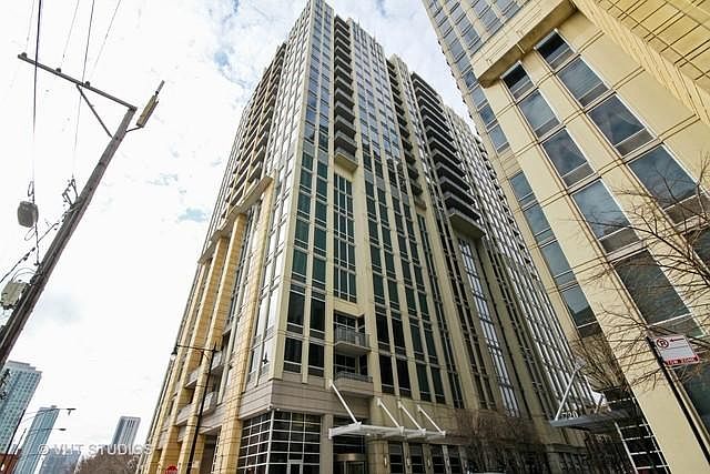 1st image of 700 N Larrabee St APT 803A