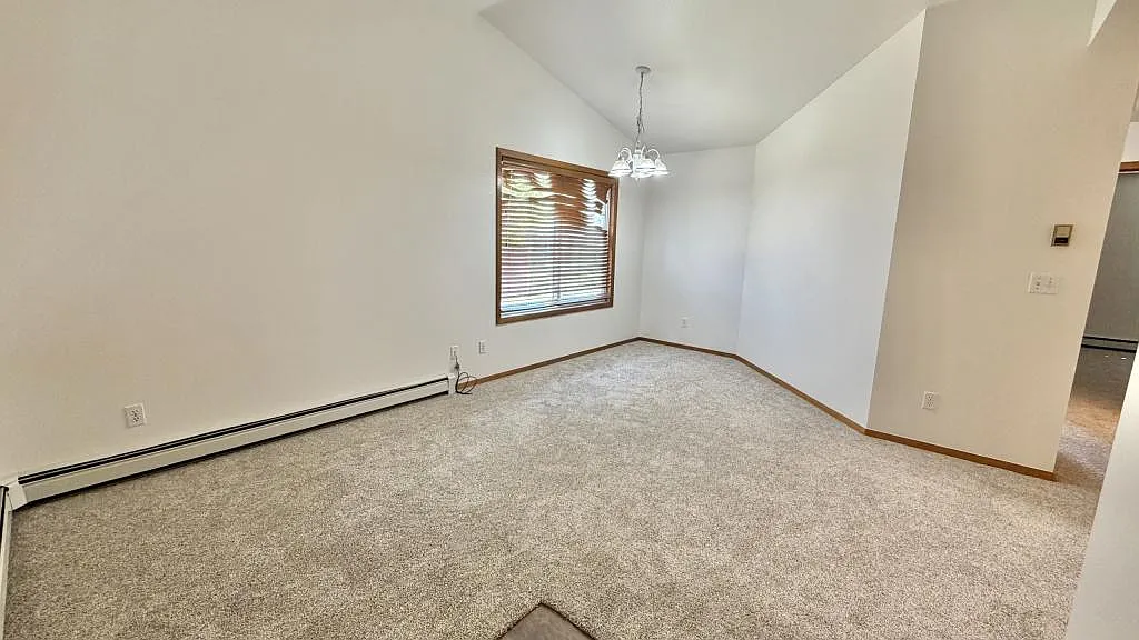 90 11th St, Unit A — Photo 4