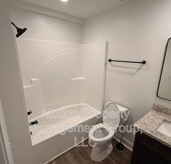 200 Elm St #C1 — Photo 6