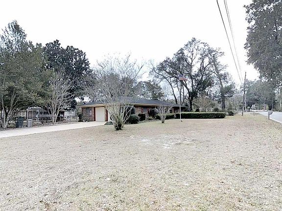 2nd image of 8320 Briese Ln