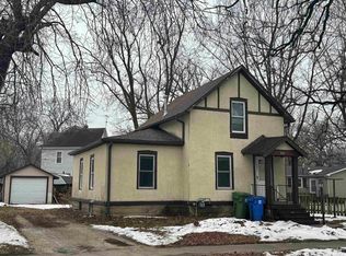 606 Kellogg Ave, Charles City, IA 50616