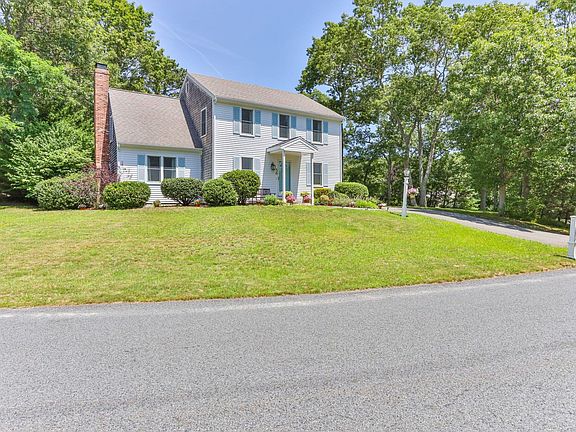 3rd image of 36 Waltham Circle