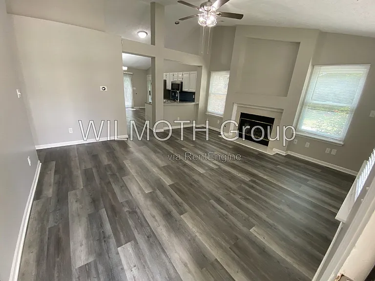 8457 Traders Ct — Photo 2