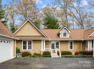 701 Woodlea Ct, Asheville, NC 28806