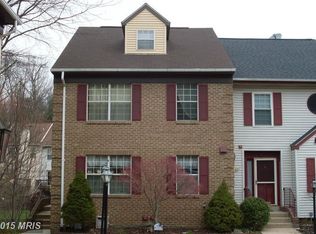 6084 Heatherwood Dr, Alexandria, VA 22310