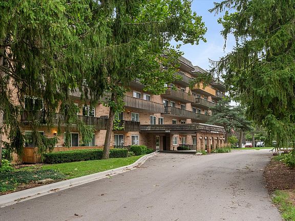 2nd image of 505 Redondo Dr APT 504