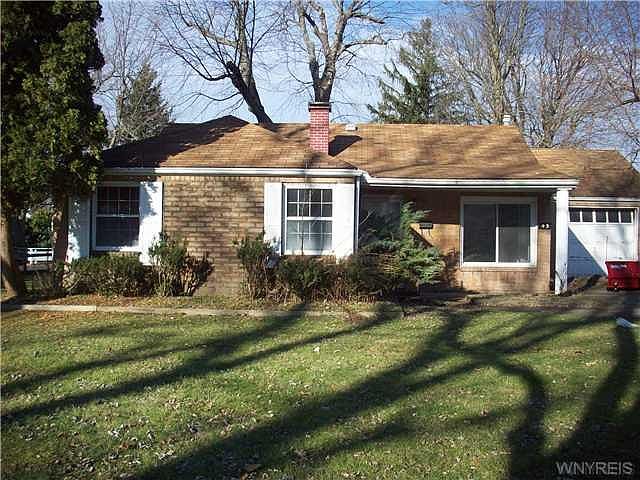 1st image of 45 Parkdale Dr