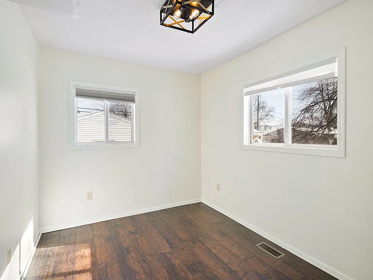 3956 Vera Cruz Ave N — Photo 14