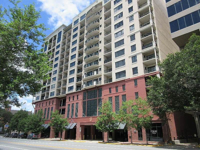 1st image of 121 N Monroe St APT 6003