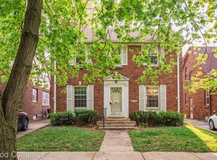 20121 Briarcliff Rd, Detroit, MI 48221