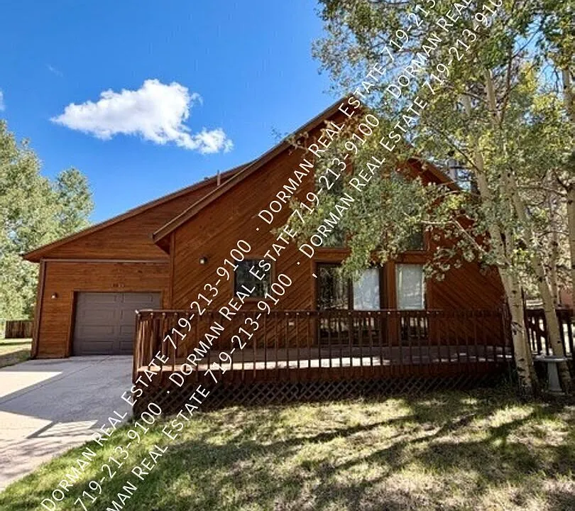 1300 Leslie Cir