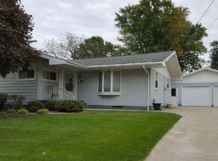 300 S Bell St, Edgewood, IA 52042