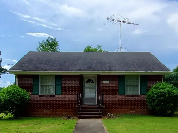 1724 11th St, Victoria, VA 23974