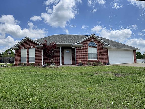 2nd image of 10 Hunnington Dr