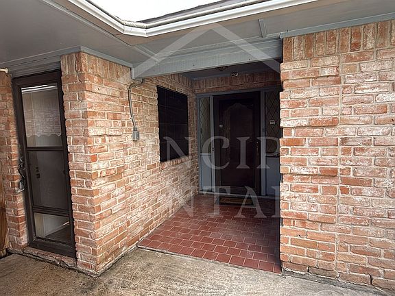 3rd image of 8230 Amurwood Dr