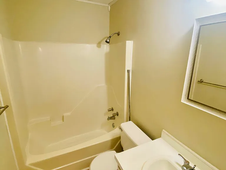 129 Village Cir — Photo 8