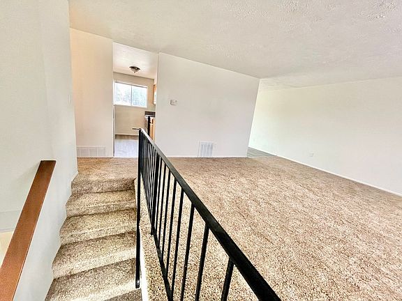 5th image of 3528 E 30th Ave