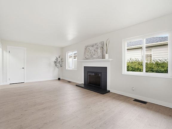 5th image of 804 Hollendale Dr