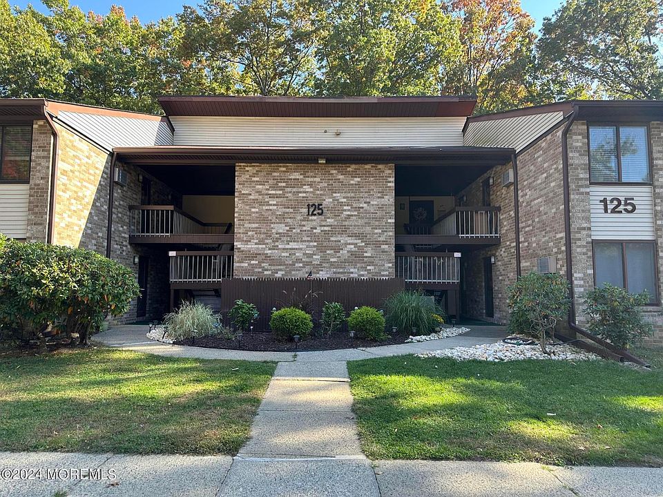 1st image of 125 Amberly Dr Unit E