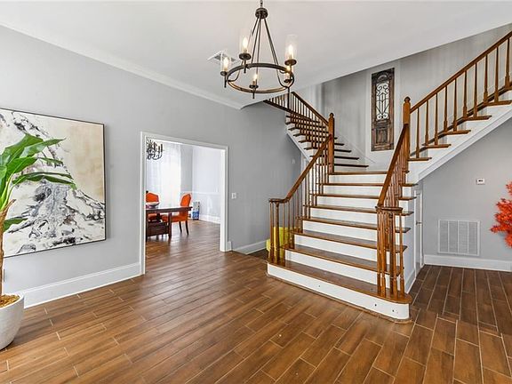 3rd image of 3601 Red Oak Ct