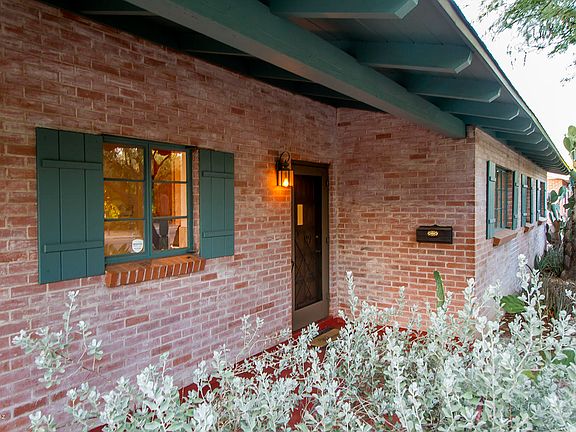 5th image of 2725 E Arroyo Chico