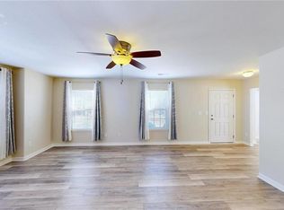 467 Ridgebrooke Dr, High Point, NC 27265