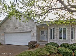 15965 S Waterfront Cir, Plainfield, IL 60544