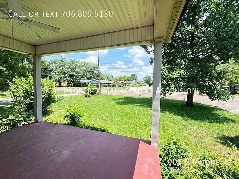909 N Moore Rd — Photo 25
