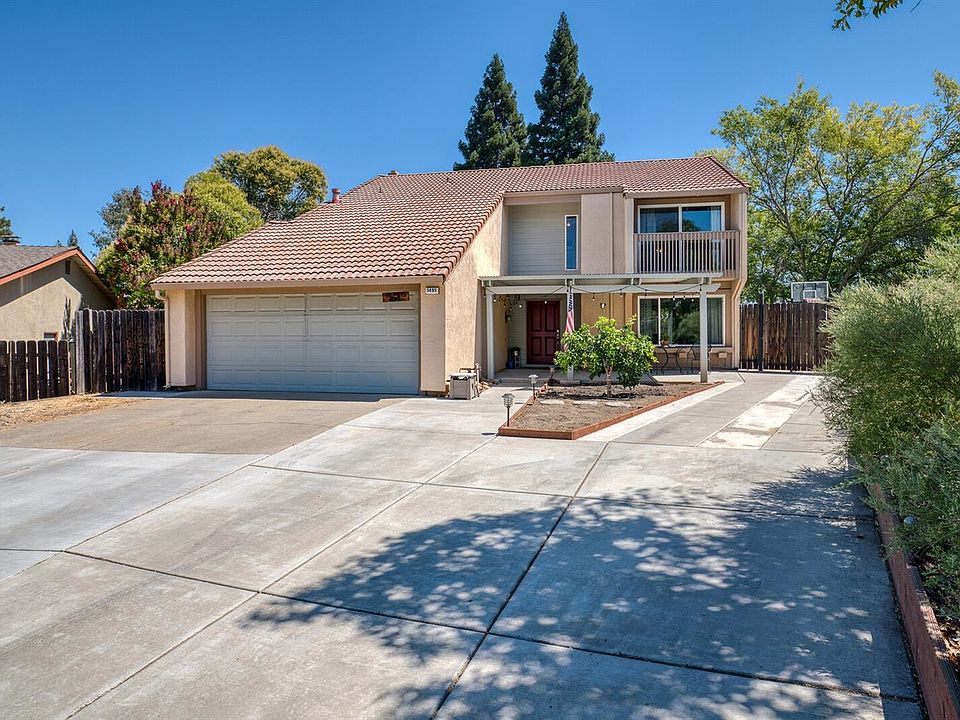1st image of 5495 Bluet Ct