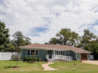 2116 Lynnhaven Cir, Virginia Beach, VA 23451