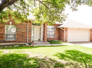 1908 Ironhorse Cir, Norman, OK 73072
