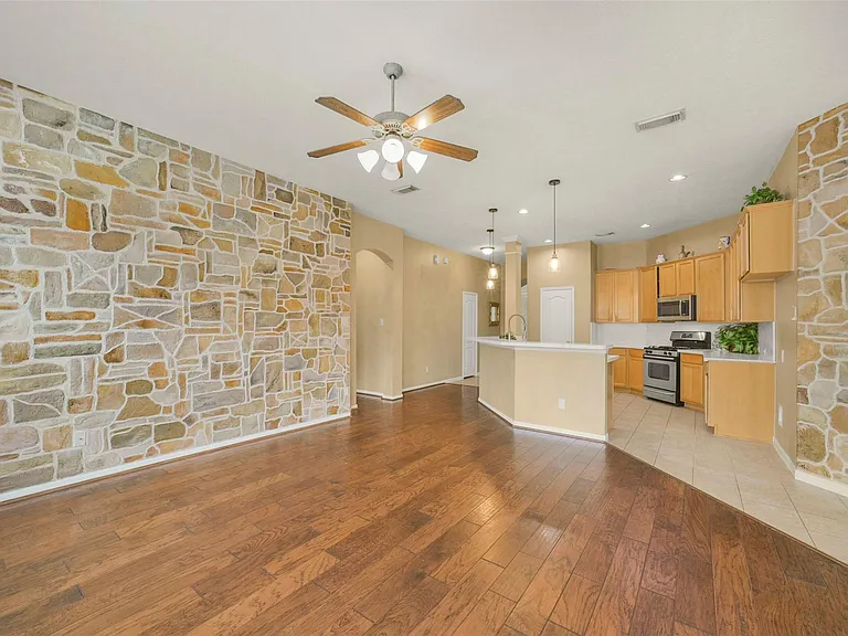 18930 Magnolia Arbor Ln — Photo 6
