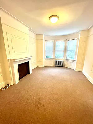 Rented by Amorelli Realty | media 6
