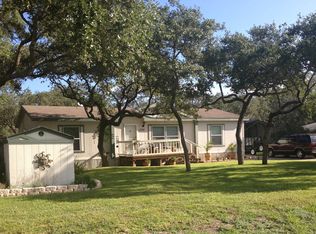 1331 8th St, Rockport, TX 78382
